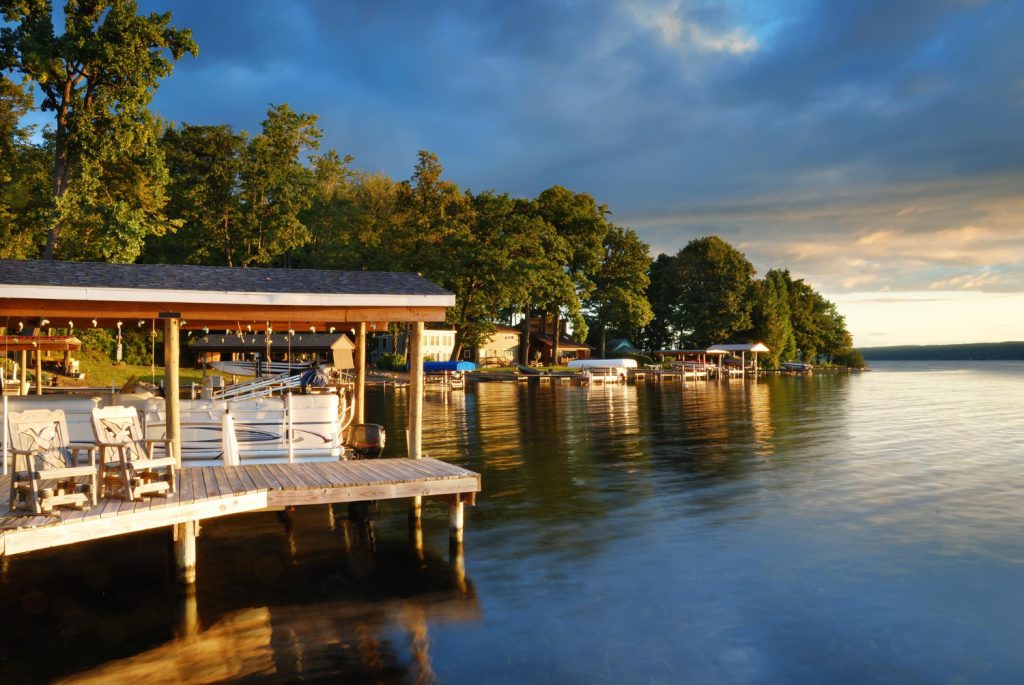 Lakeside Lodge